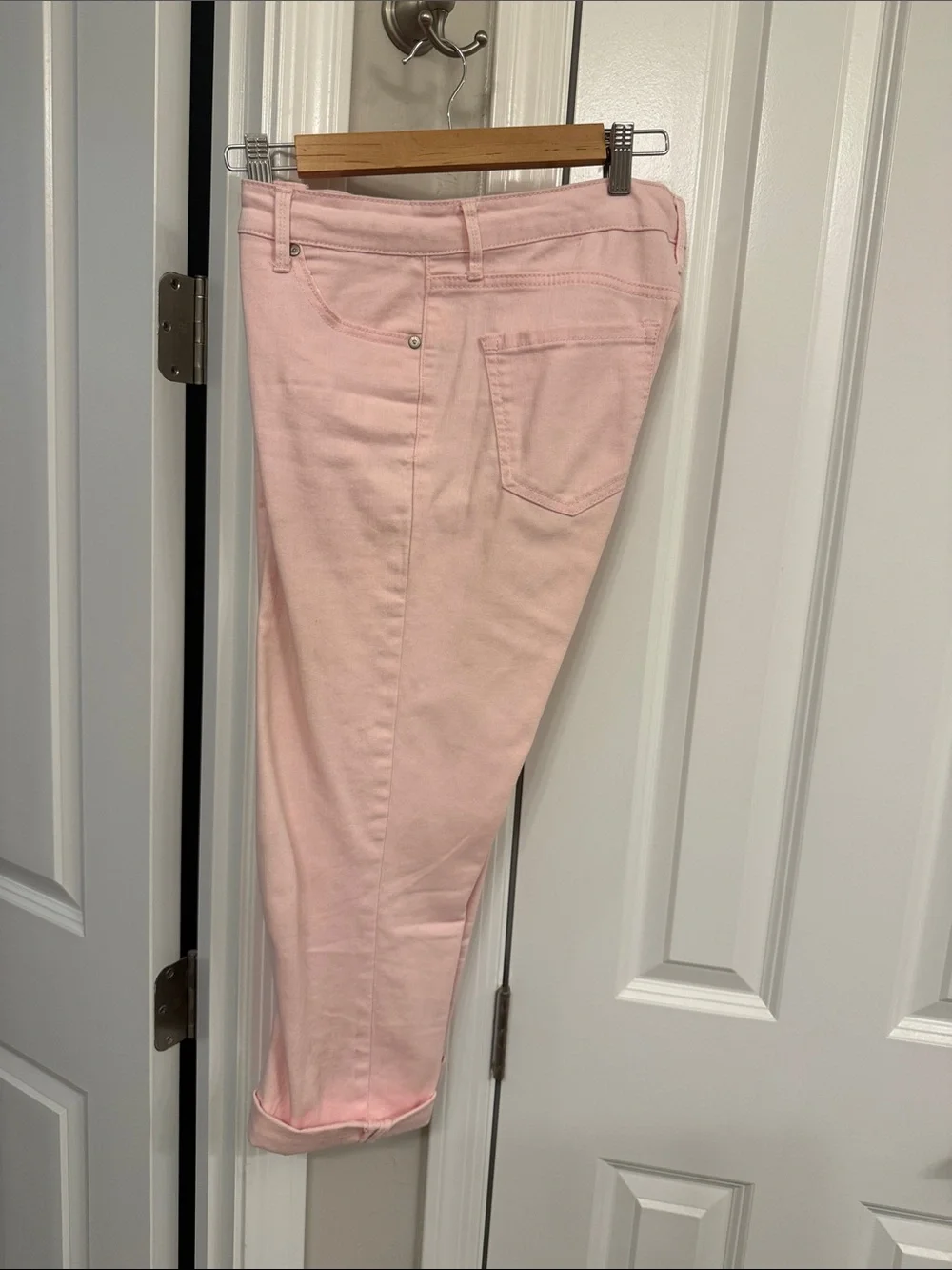 Nine West Light Pink Cropped Stretch Jeans